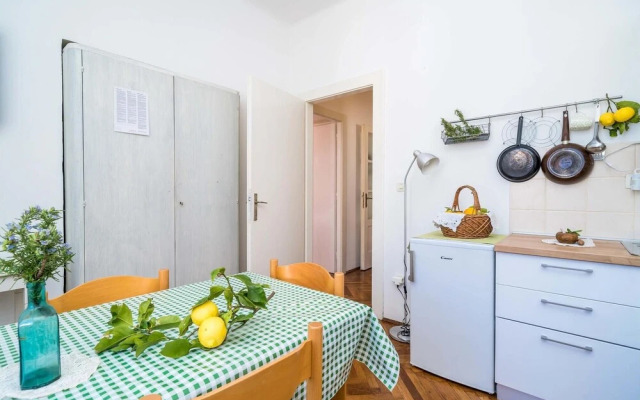 Stunning Apartment in Dubrovnik With Wifi and 2 Bedrooms
