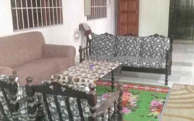 OYO Home 90335 Merkang Guesthouse
