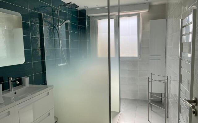 Magnifique appartement climatisé de 87m², à 100m de la plage