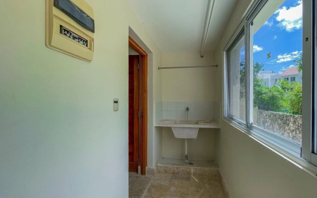 Cute Apartment Only Steps From the Beach
