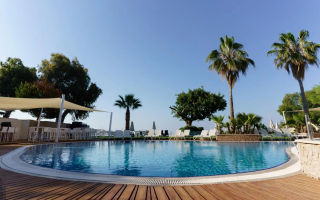 Costa Luvi Hotel
