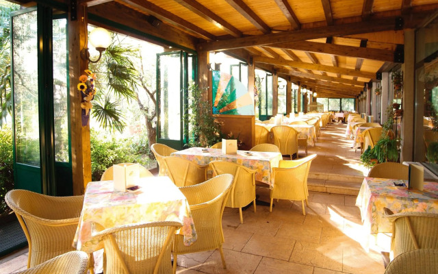 Park Hotel Oasi