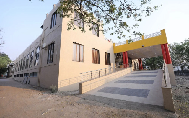 VL Patil Stays & Banquets