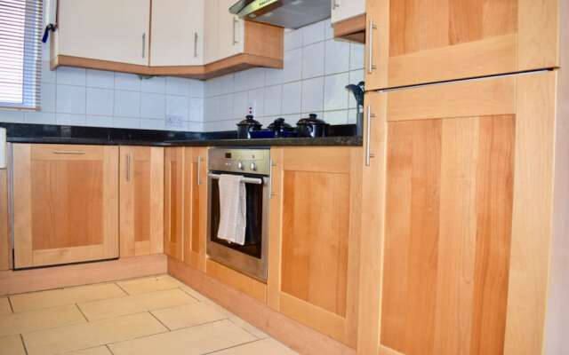 2 Bedroom Home With Parking In Ballsbridge