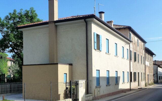 Modern Accommodation, Just Renovated, Private Garden, Wifi, Near Treviso
