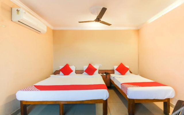 Sri Srinivasa Lodge by OYO Rooms