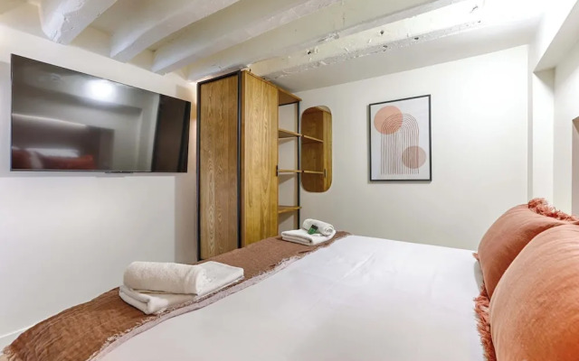 Beautiful AC Duplex Bastille Le Marais