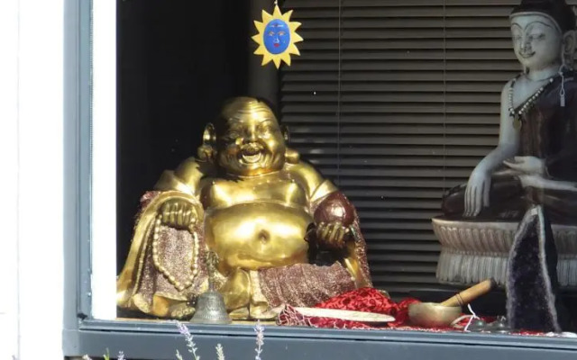 Rias Bed & Kitchen and Beyond