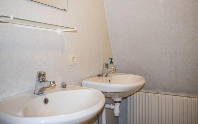 Awesome Home in Tingsryd With 5 Bedrooms, Sauna and Wifi