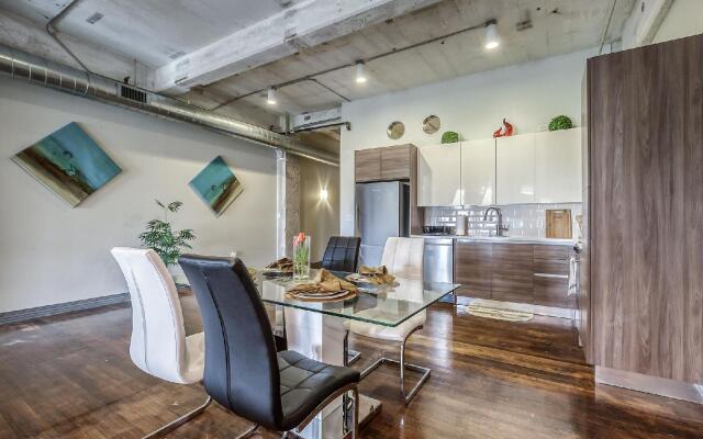 Luxury Downtown Dallas Stay by Amyfinehouse