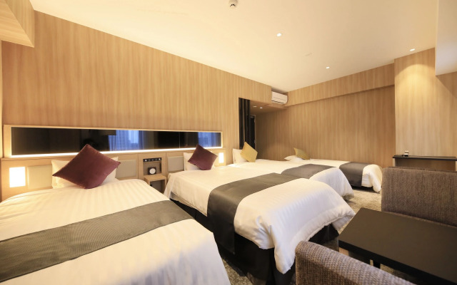 Quintessa Hotel Fukuoka Tenjin Comic & Books