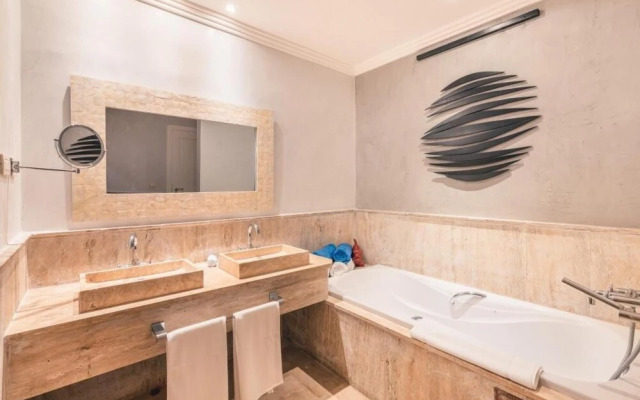 Modern 2BR at Fishing Lodge Ba28