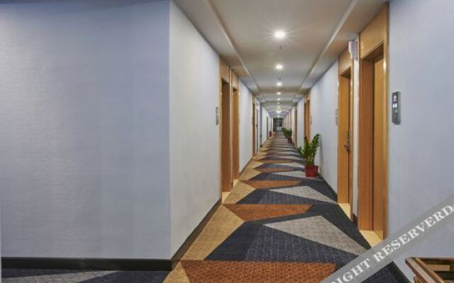Yishang Hotel (Wuhan Software New Town Branch)