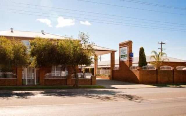 The Charles Sturt Motor Inn