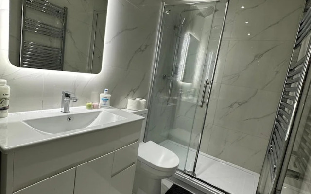 London Cosy Apartment in Ilford Lane