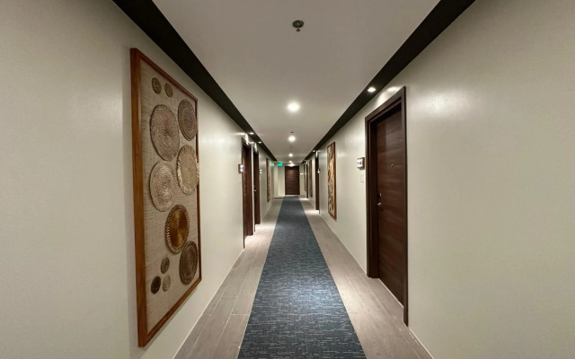 Bluewater Maribago Beach Resort