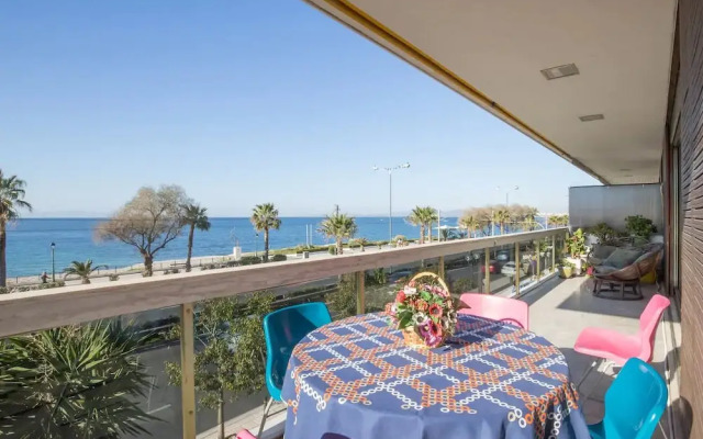 6 persons seaview Athens Riviera