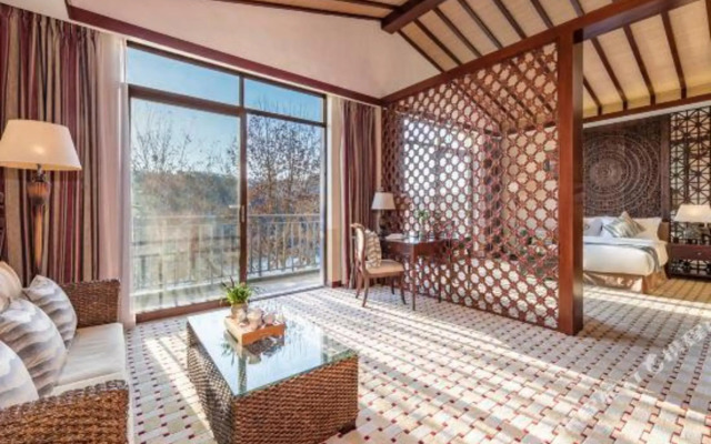 Xiyuanwan Enjoy The Scenery And Stroll Hotel