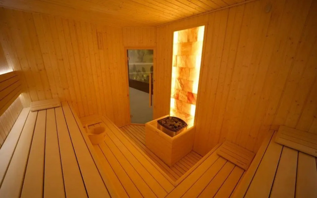 AQUAREL health & spa center