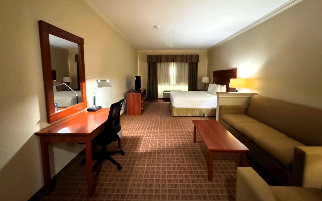 Ramada by Wyndham College Station