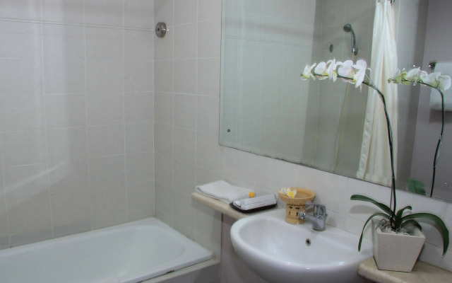 Grand Santhi Hotel