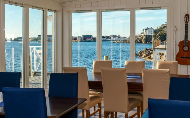 Fast Hotel Henningsvær