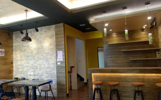 Bigger Guesthouse