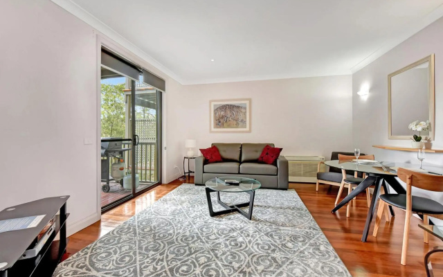Villa Spa Executive 1br Burgundy Resort Condo located within Cypress Lakes Resort (nothing is more central) – Guest Rooms – Pokolbin