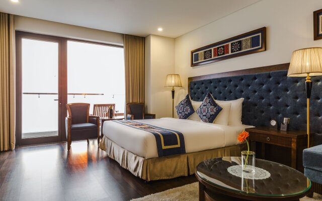 Balcona Hotel Da Nang