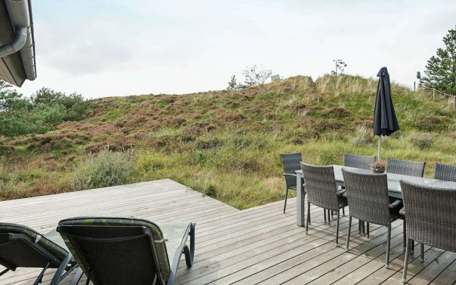 Scenic Holiday Home in Rømø with Hot Tub & Sauna