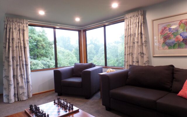 Riverstone House