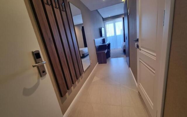 Leo Group BEST STUDIO 2509 Alliance Palace