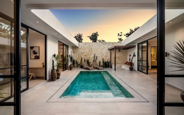 Apricot House by Alfred in Bali