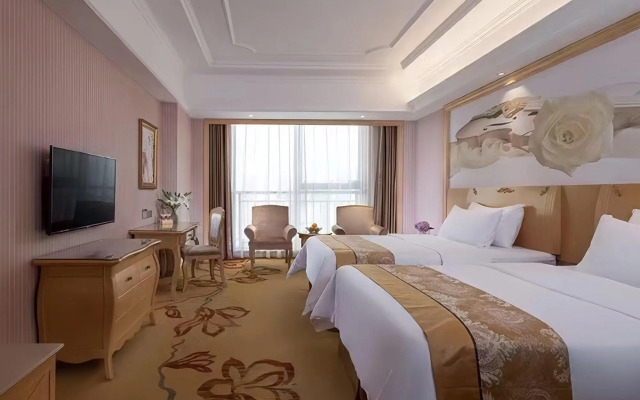 Vienna International Hotel (Nanning Langxi Metro Station)