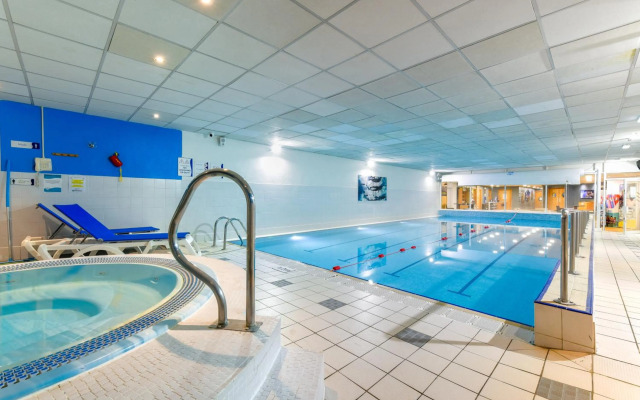 Holiday Inn Edinburgh by IHG