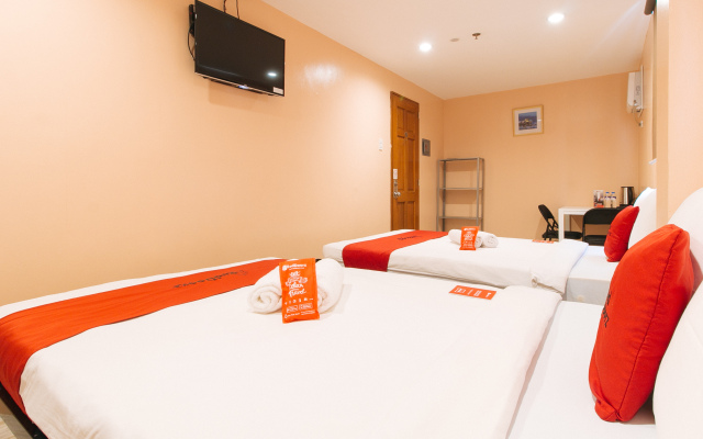 RedDoorz @ Hotel Rosemarie