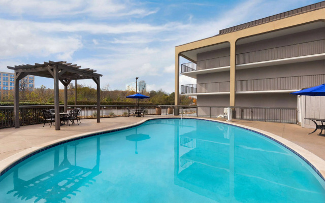 Baymont by Wyndham Nashville