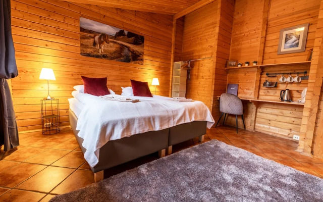 Farmhotel Efstidalur