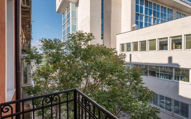 1001 Nights ~ in a Beautiful Two-Bedroom Apartment