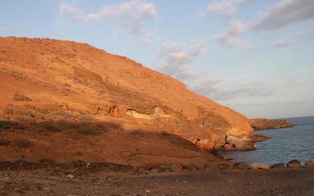 Costa Del Silencio - 28/5 Up