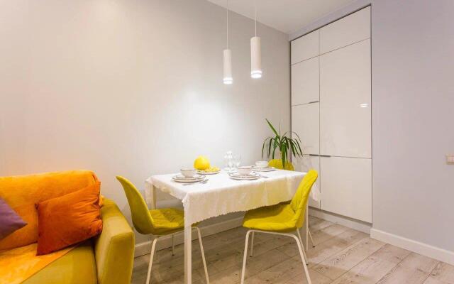 Moment House (Момент Хаус) на улице Народного Ополчения