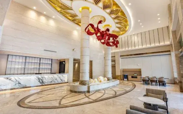 Starway Hotel (Qingyuan Qingcheng Station)