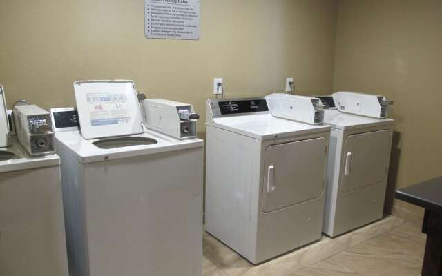 Best Western Woodland Inn