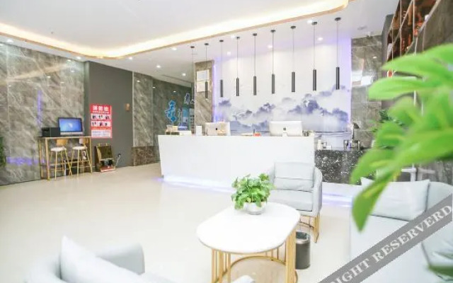 Yifeng Hotel