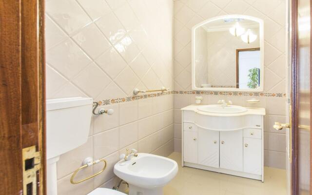 Villa Maia (AL) in Corroios