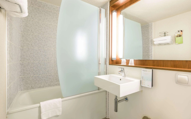 Hôtel Campanile Toulouse Nord - Sesquières