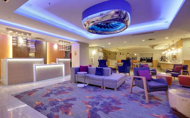 La Quinta Inn & Suites by Wyndham Dallas Love Field