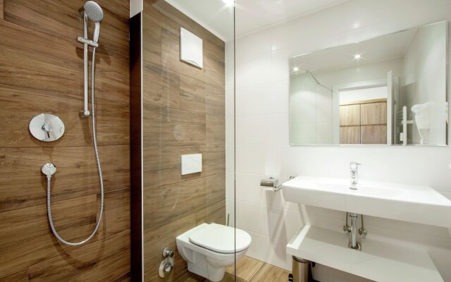 Apartment in Finkenberg Near Ski Lift