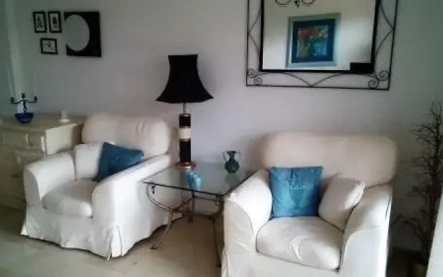 2250-Beautiful Groundfloor with Garden And Pool