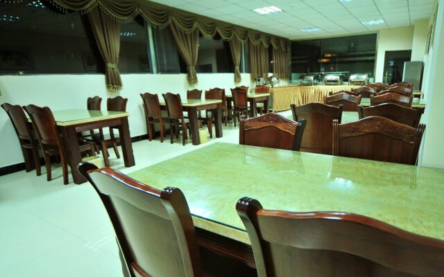 GreenTree Inn Kunming Chenggong University City HSR Station Shilin Street Express Hotel